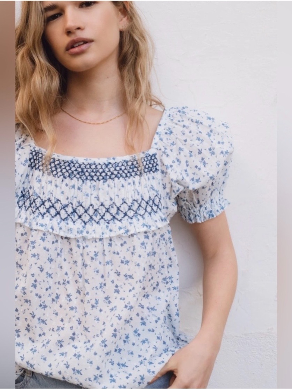 SONMER. NWT. size M. White with blue floral pattern. Smocked with puff sleeves